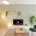아파트 Urban House - Exclusive Park House Navigli Center *